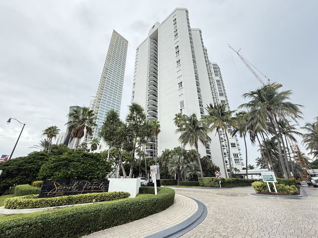 Sands Pointe  photo 2